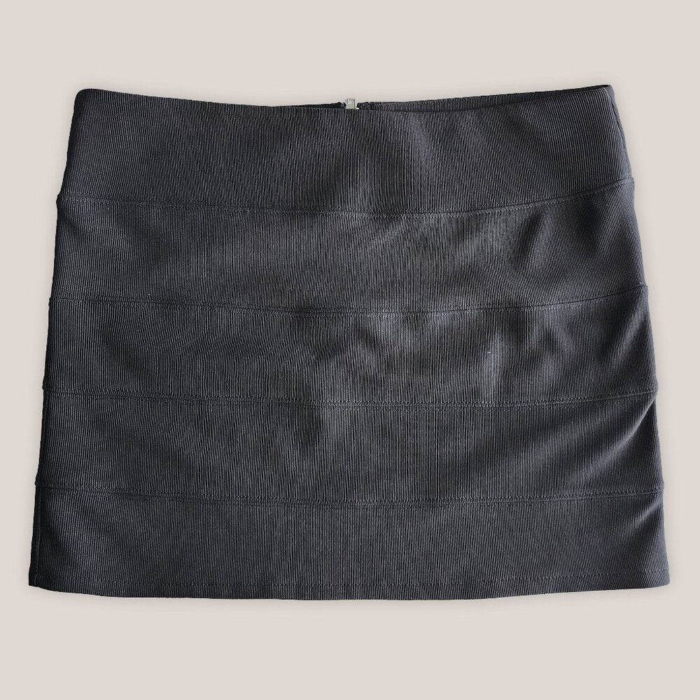 AMBIANCE APPAREL Vintage Black Ribbed Bandage Mini Bodycon Stretch Skirt